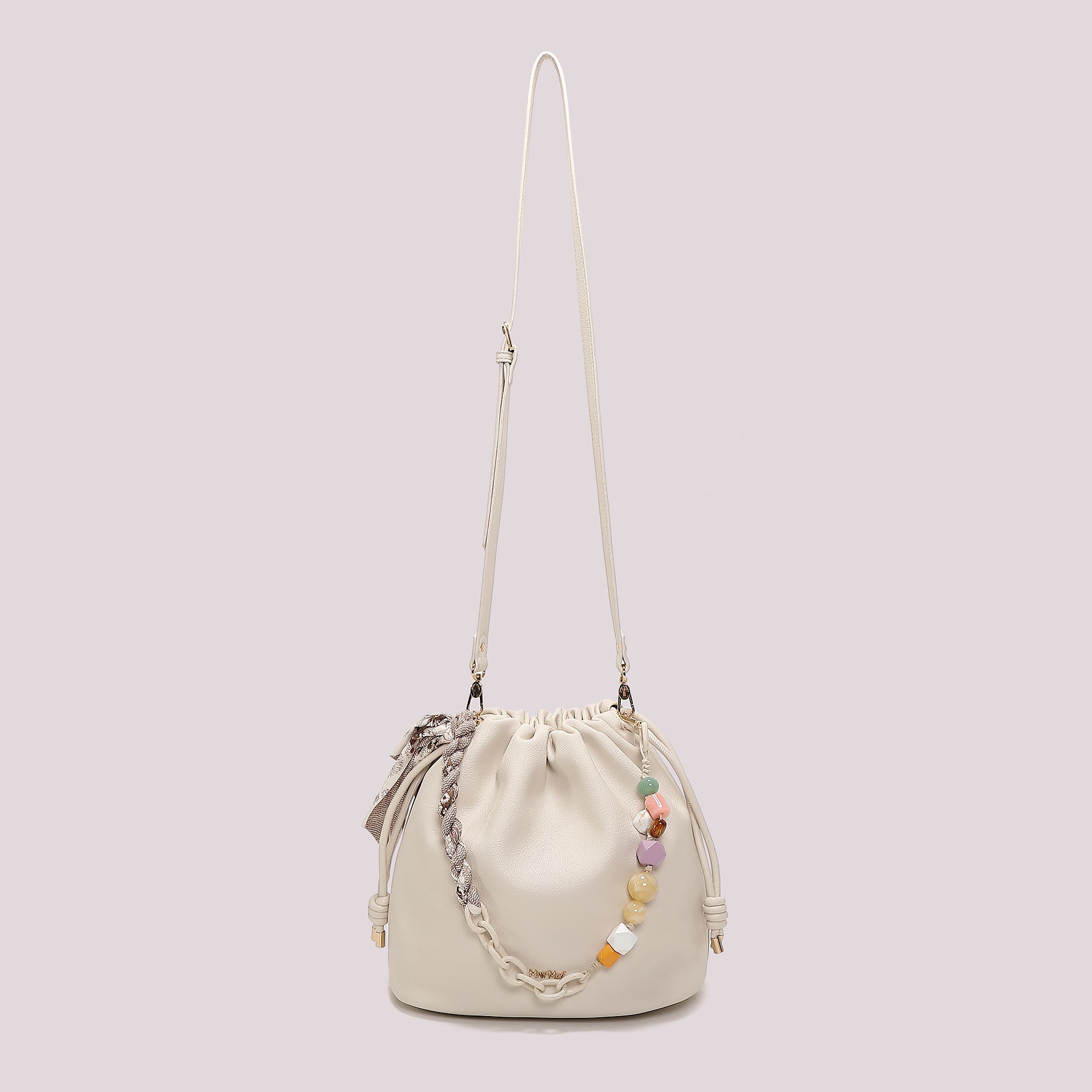 Borsa tracolla Mimi Mua a secchiello con coulisse e charm decorativi PANNA TU | Giò Fashion