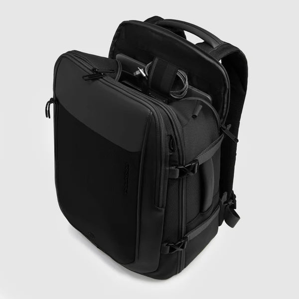 Zaino Piquadro porta PC 15.6 multifunzione con comparto viaggio e organizzazione smart NERO TU | Giò Fashion