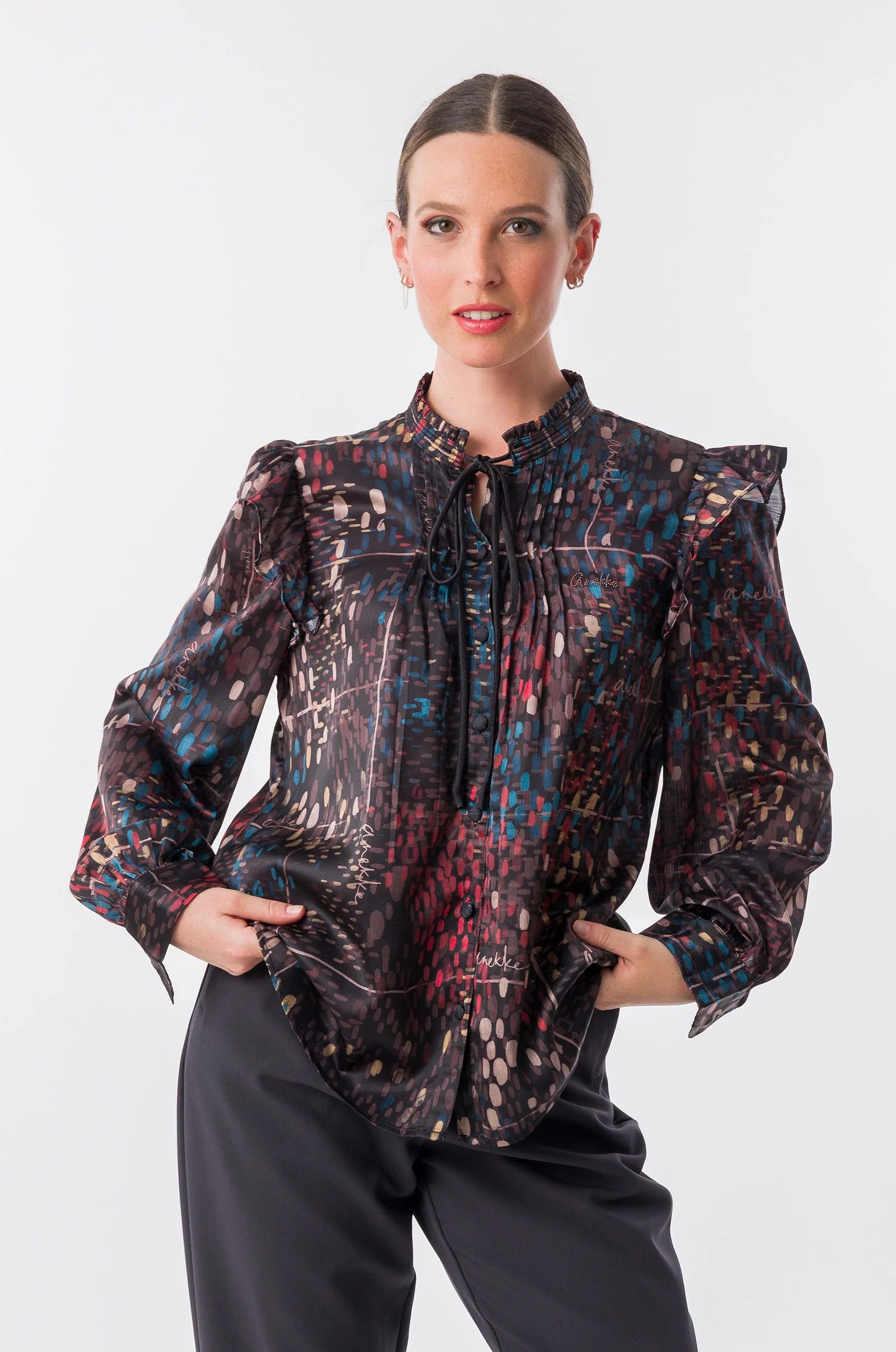 Blusa Donna Anekke Blossom con Stampa Artistica e Volant