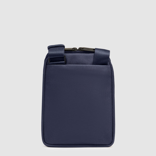 Borsello Piquadro in pelle e tessuto porta iPad Mini con tracolla cucita BLU TU | Giò Fashion