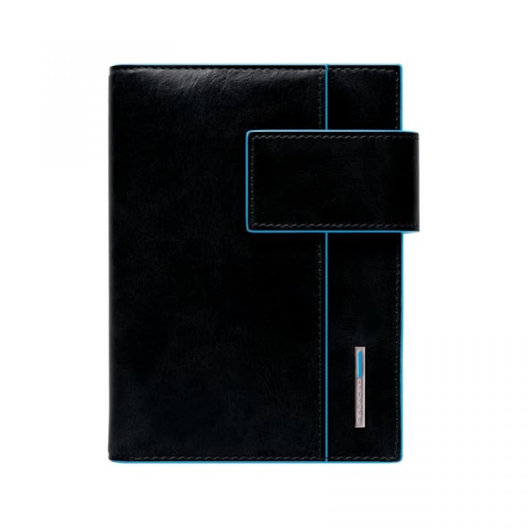 Agenda Piquadro in pelle con ricarica e portadocumenti integrato