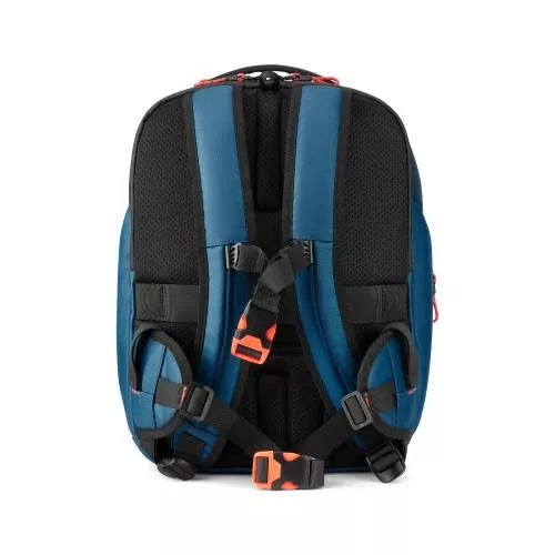 Zaino cabina compatto formato 40x30x20 con tasche e design moderno