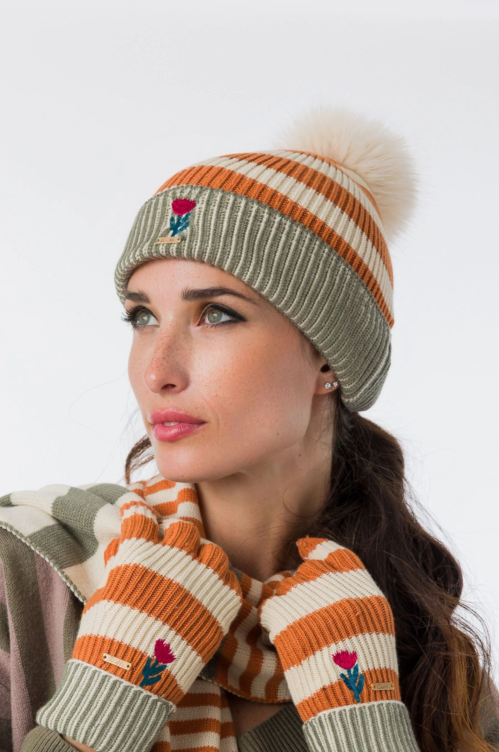 Berretto Donna Anekke in Maglia con Pompon