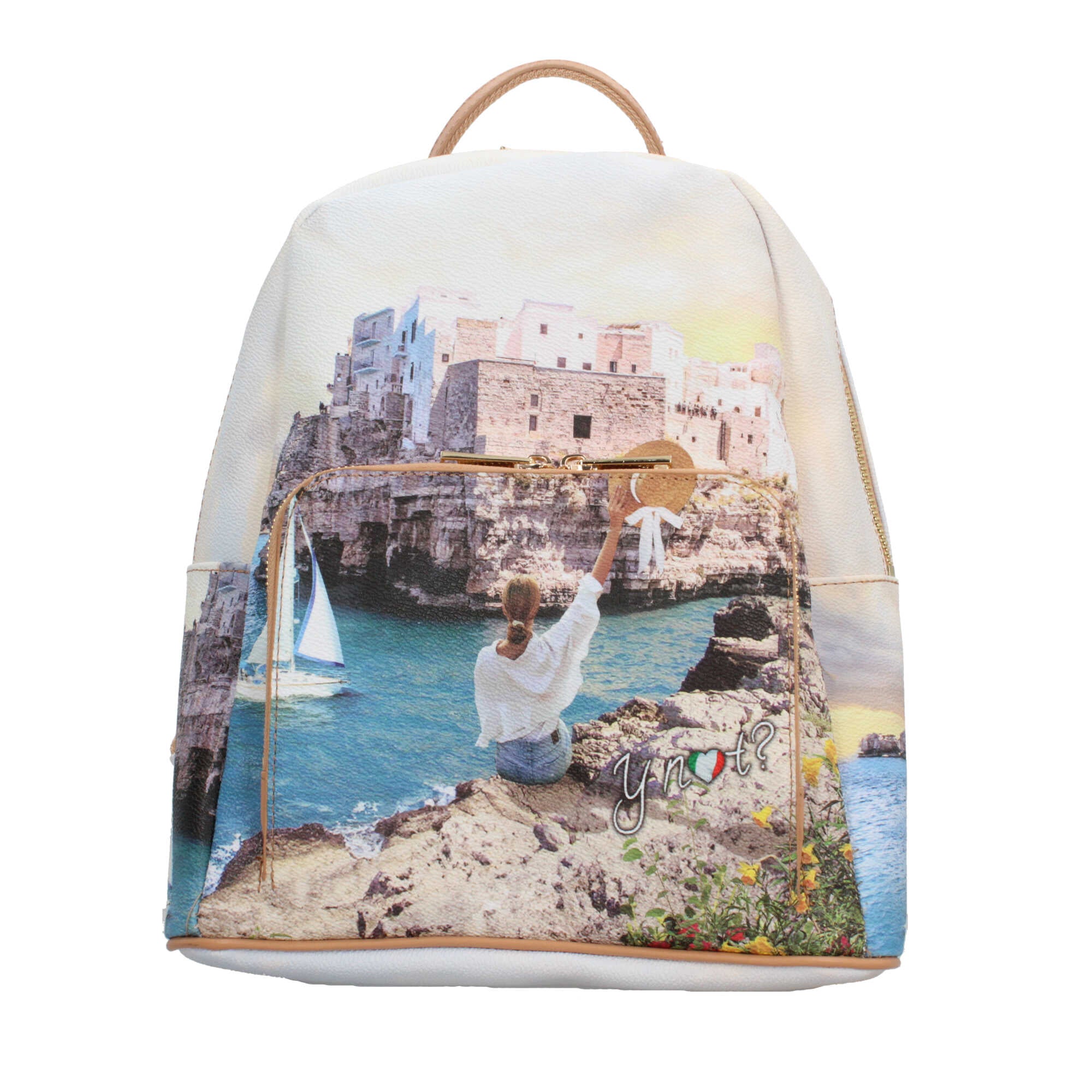 Zaino YNot con stampa esclusiva e design ergonomico per il massimo comfort POLIGNANO COAST TU | Giò Fashion