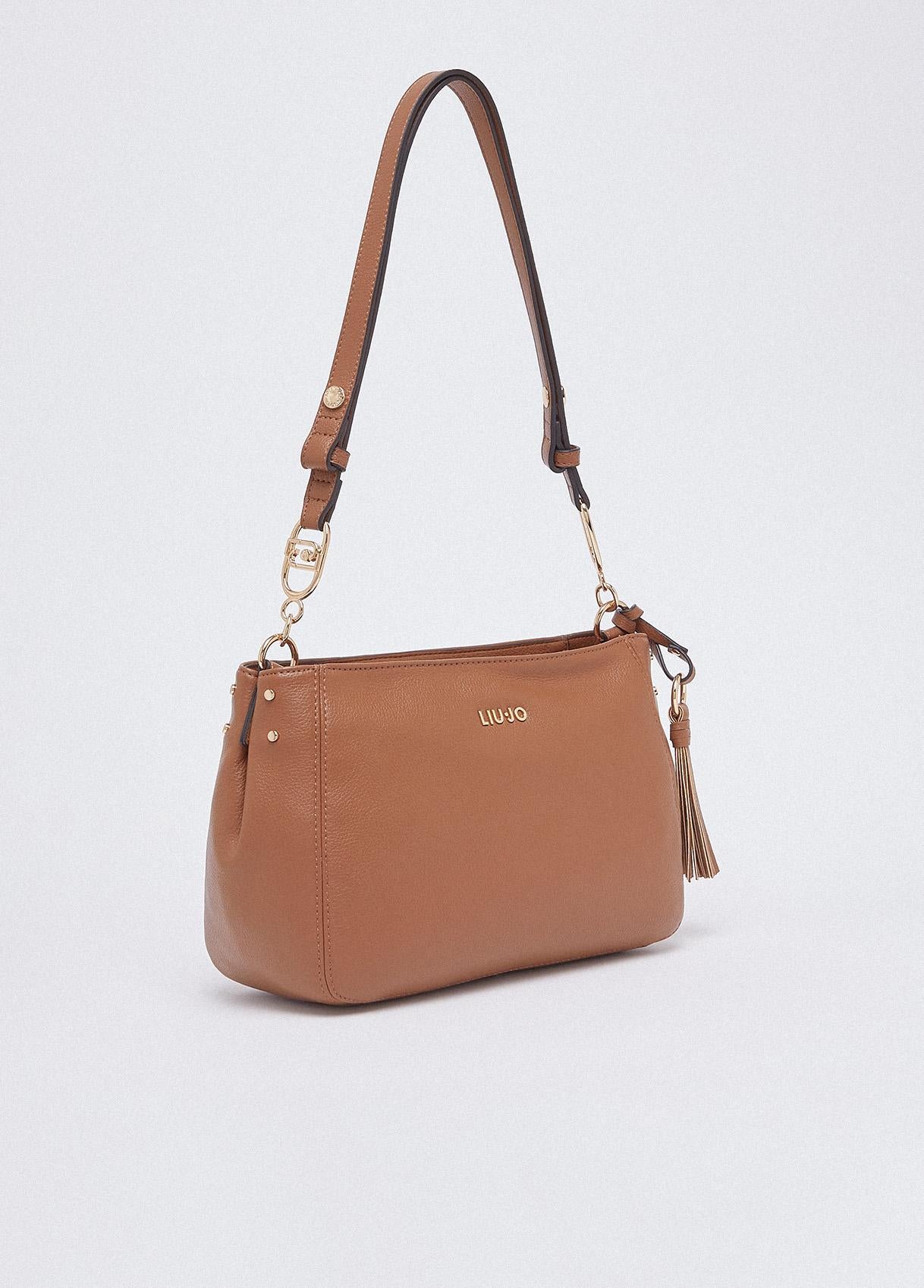 Borsa a spalla Liu Jo da donna elegante con tracolla regolabile e dettaglio charm Marrone TU | Giò Fashion
