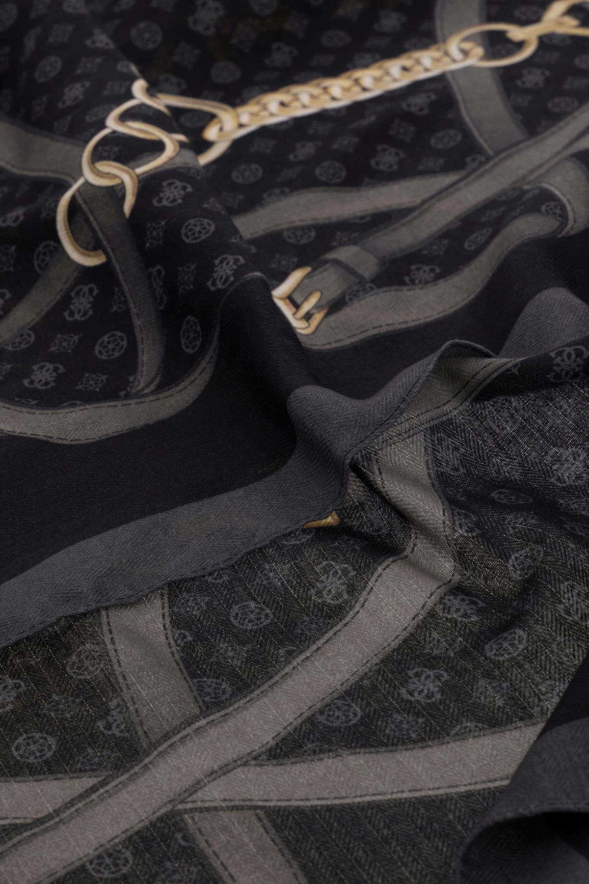 Guess Foulard Donna Quadrato Elegante