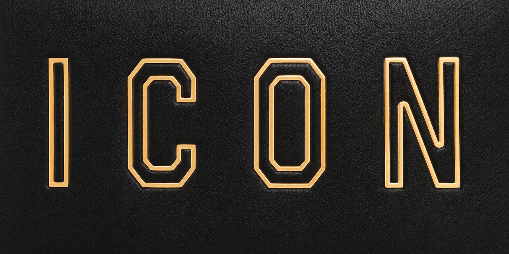 Borsa shopping a spalla con logo dorato a contorno