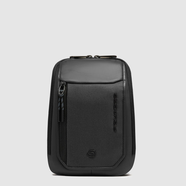 Borsello Piquadro in pelle e tessuto porta iPad Mini con tracolla cucita NERO TU | Giò Fashion