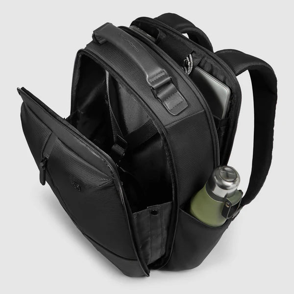 Zaino Piquadro in tessuto e pelle con scomparto per laptop e porta USB Nero TU | Giò Fashion