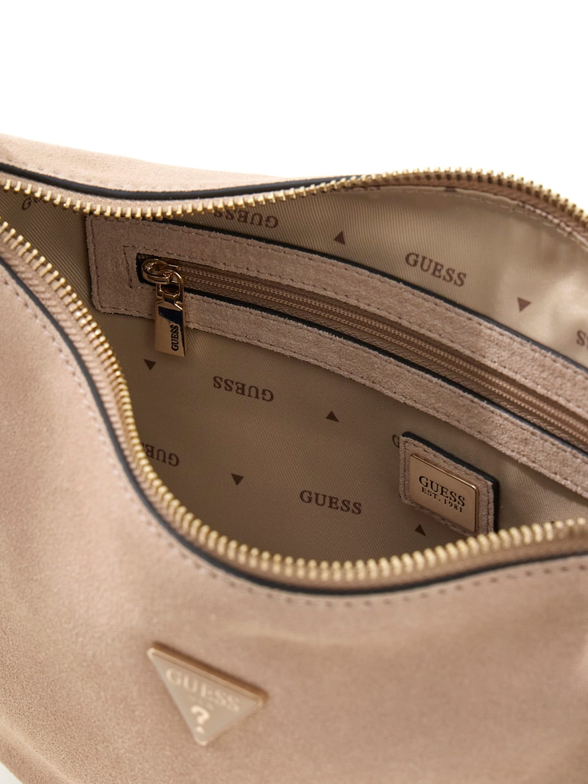 Borsa a spalla Guess donna effetto suede con logo e charm TAUPE TU | Giò Fashion