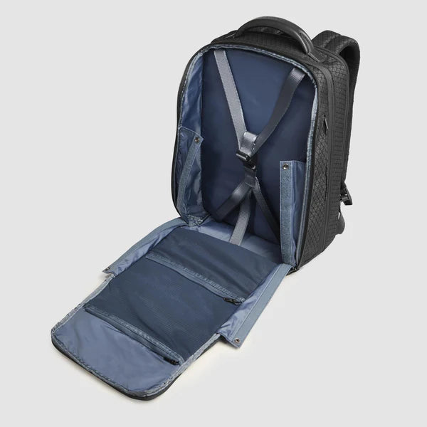 Zaino Piquadro tecnico porta PC e tablet con tasche organizzate Nero TU | Giò Fashion