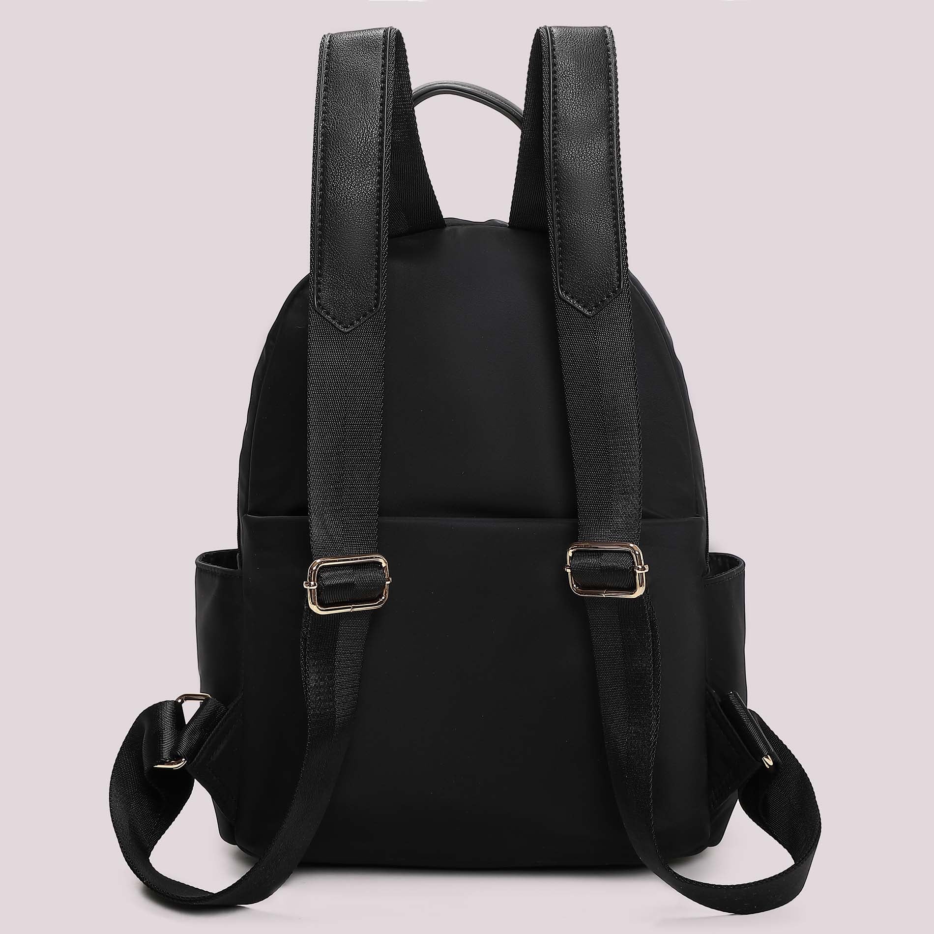 Zaino donna Mimi Mua elegante con tasca frontale e chiusura zip Nero TU | Giò Fashion