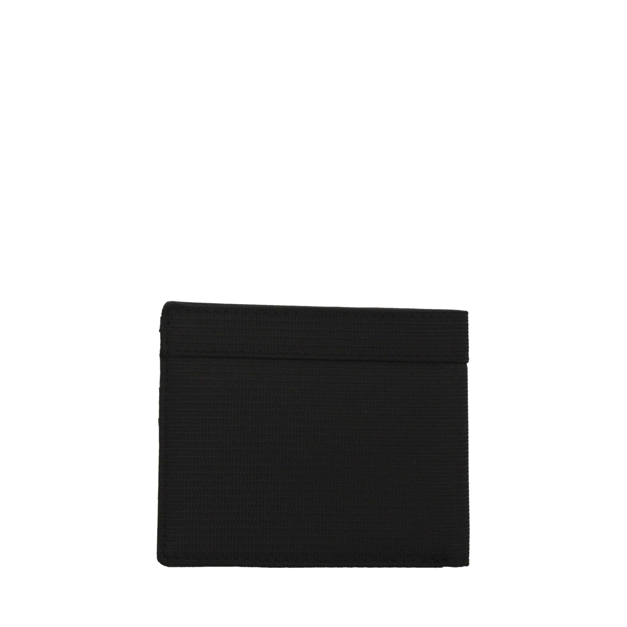 Portafoglio Piquadro in pelle con scomparti organizzati e design elegante