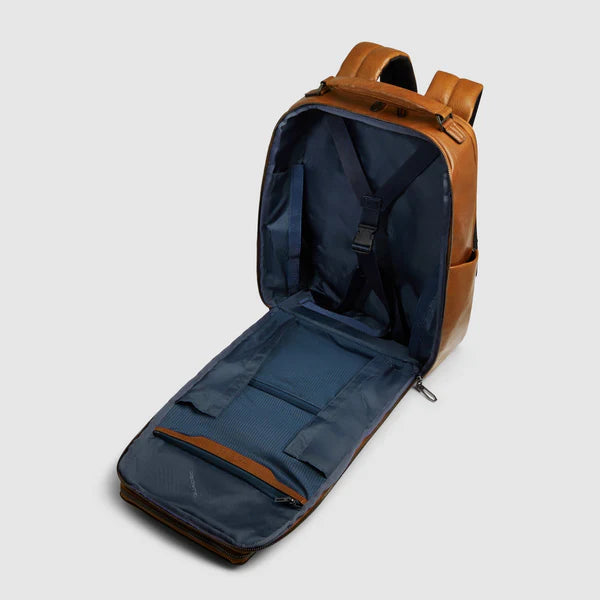 Zaino Piquadro in pelle porta PC 14 pollici con comparto viaggio e doppio scomparto organizzato Beige TU | Giò Fashion
