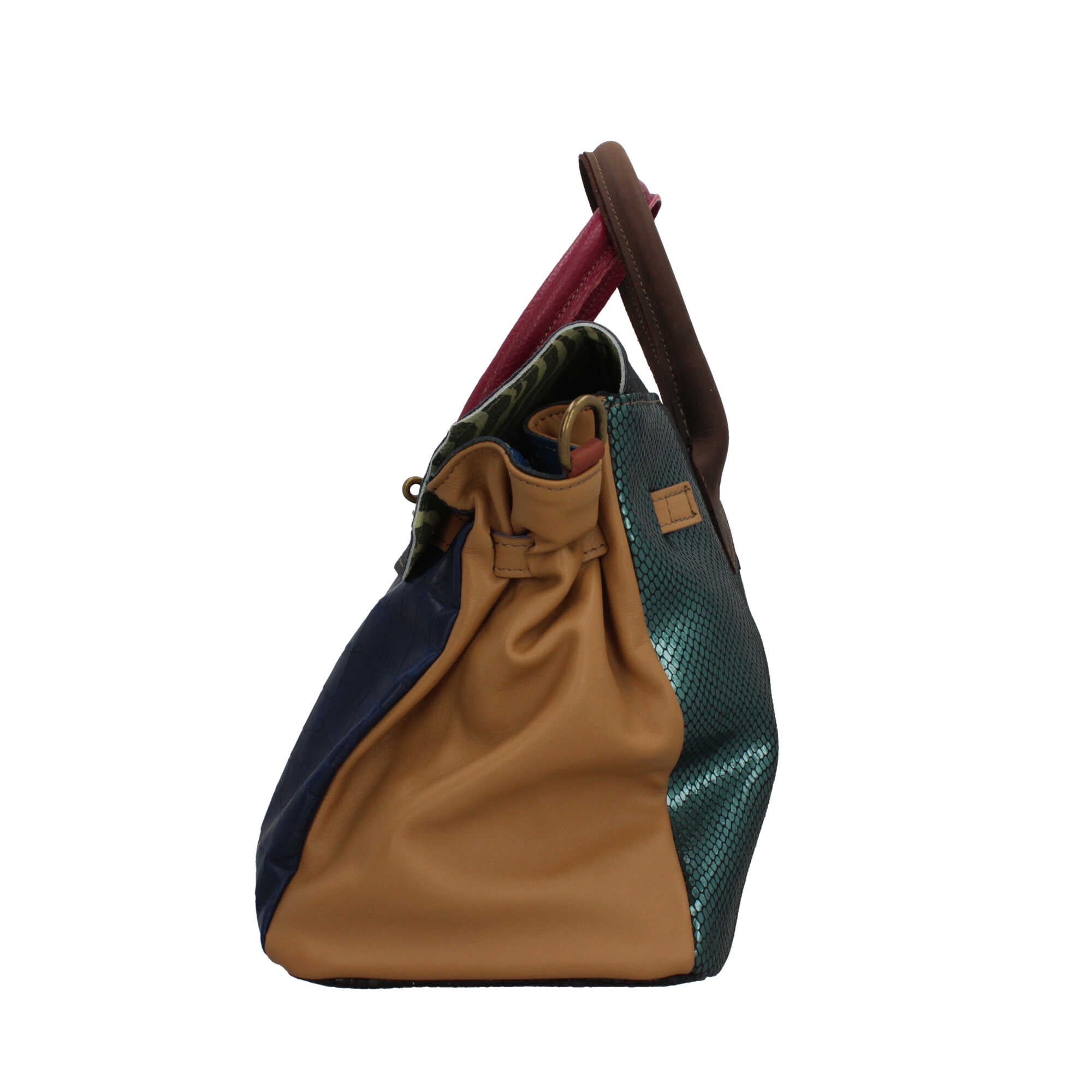 Borsa a mano Made in Italy con patta effetto metallizzato e stampa artistica