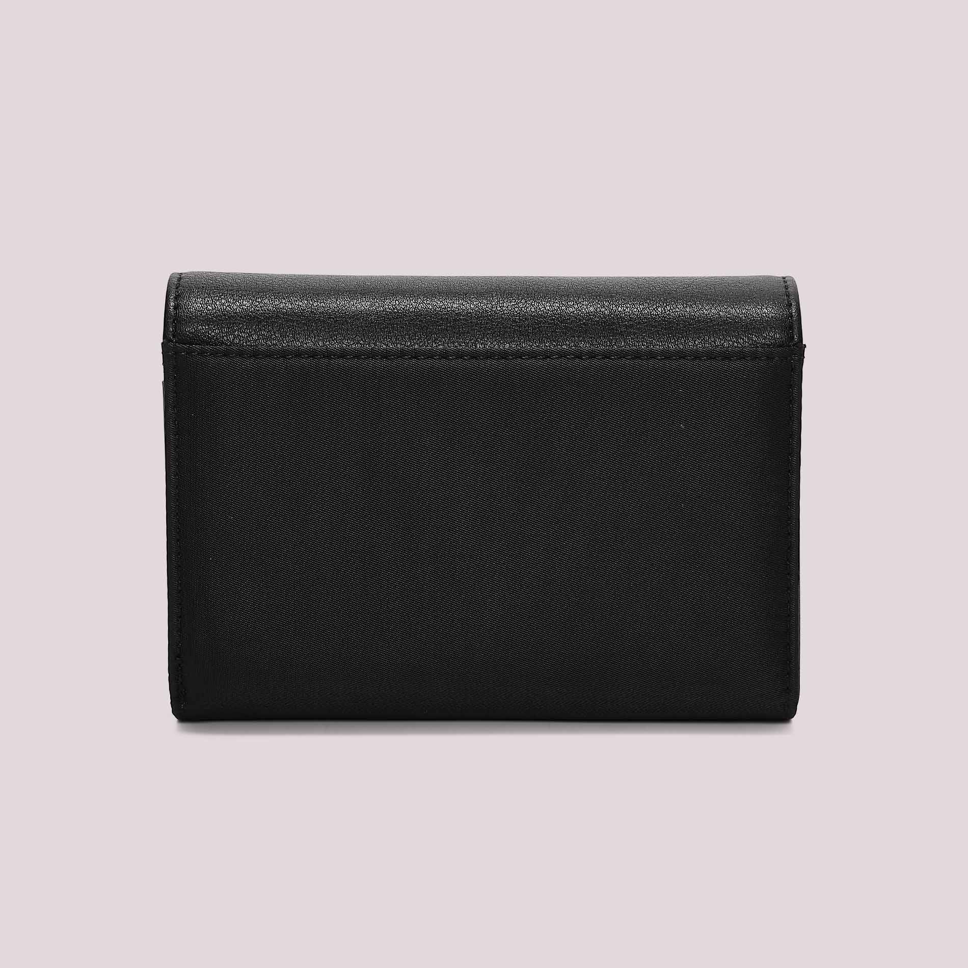 Portafoglio donna Mimi Mua con patta lunga design elegante e funzionale Nero TU | Giò Fashion
