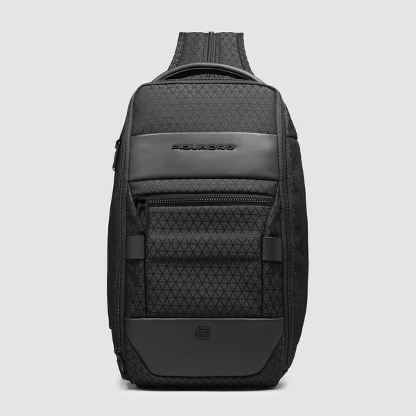 Zaino monospalla Piquadro tecnico con tasche organizzate Nero TU | Giò Fashion