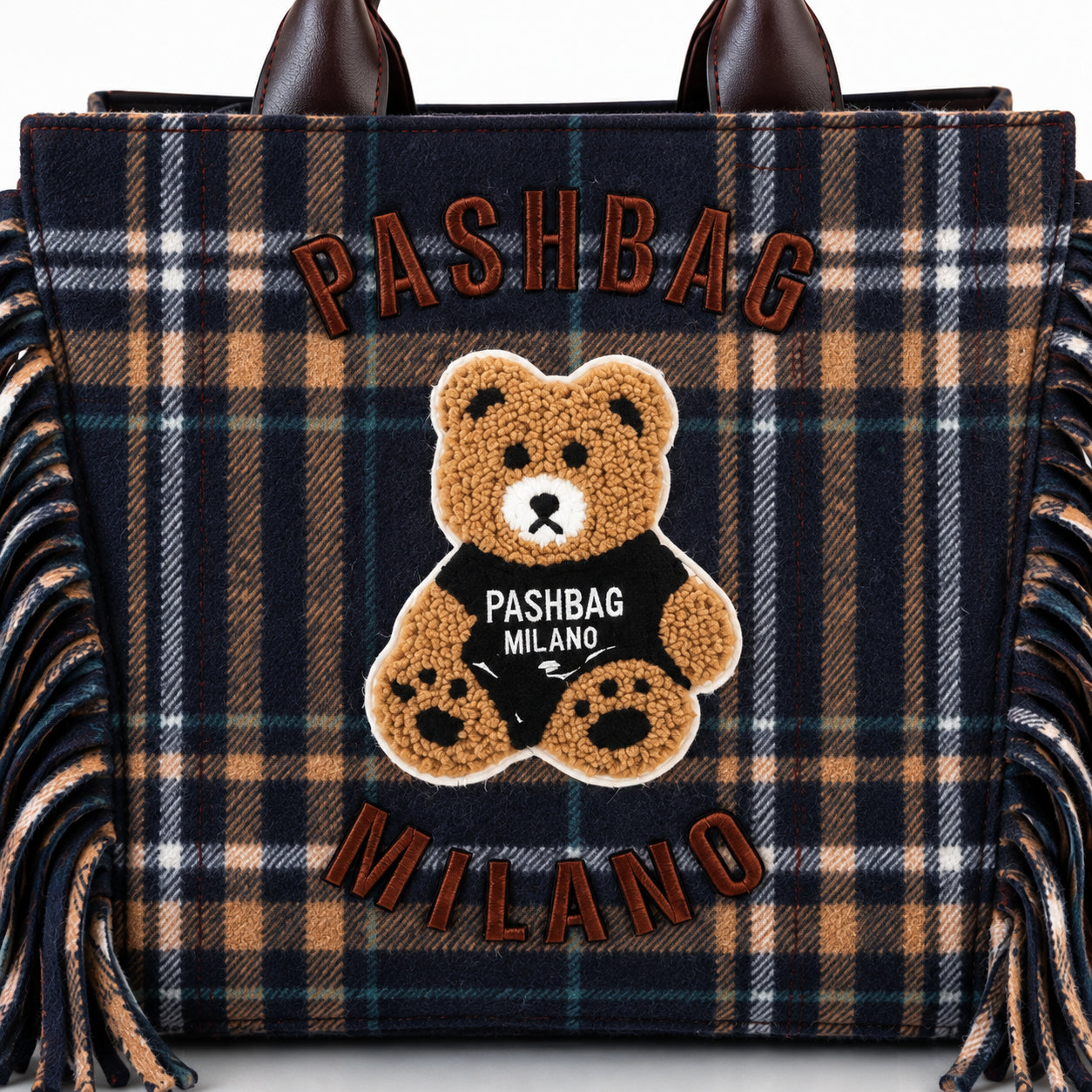 Borsa a mano Pash Bag Sheperd Yard Marge in lana con orsetto e frange