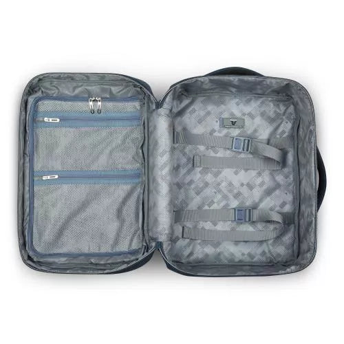 Roncato zaino compatto da viaggio con struttura organizzata e apertura funzionale