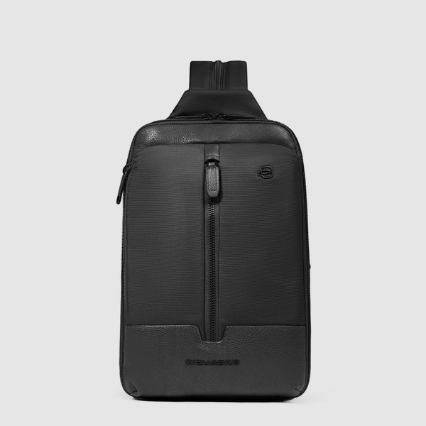 Zaino Piquadro porta PC e tablet in pelle con tasche organizzate