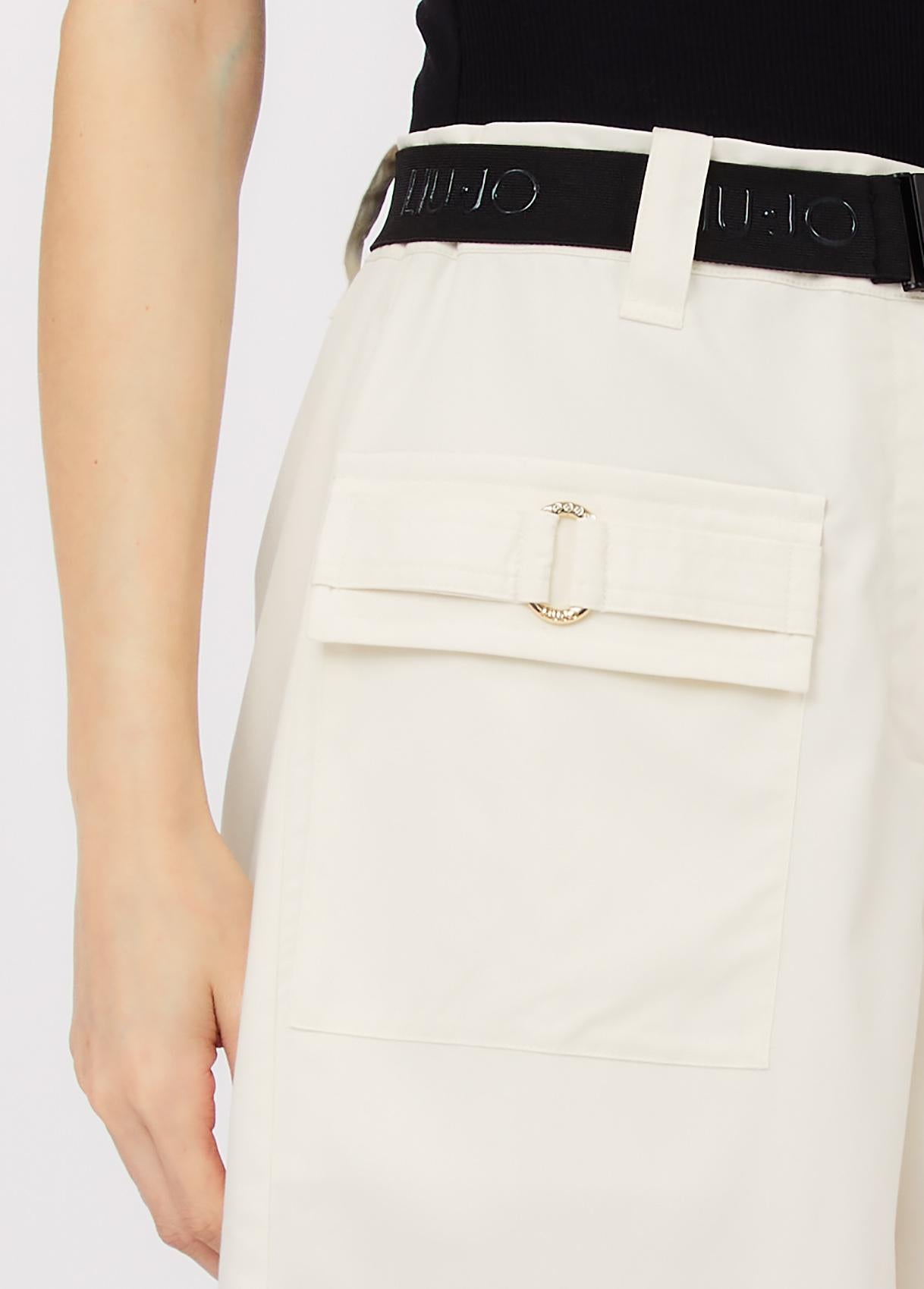 Bermuda Liu Jo donna con tasche cargo e linea moderna Bianca XS | Giò Fashion