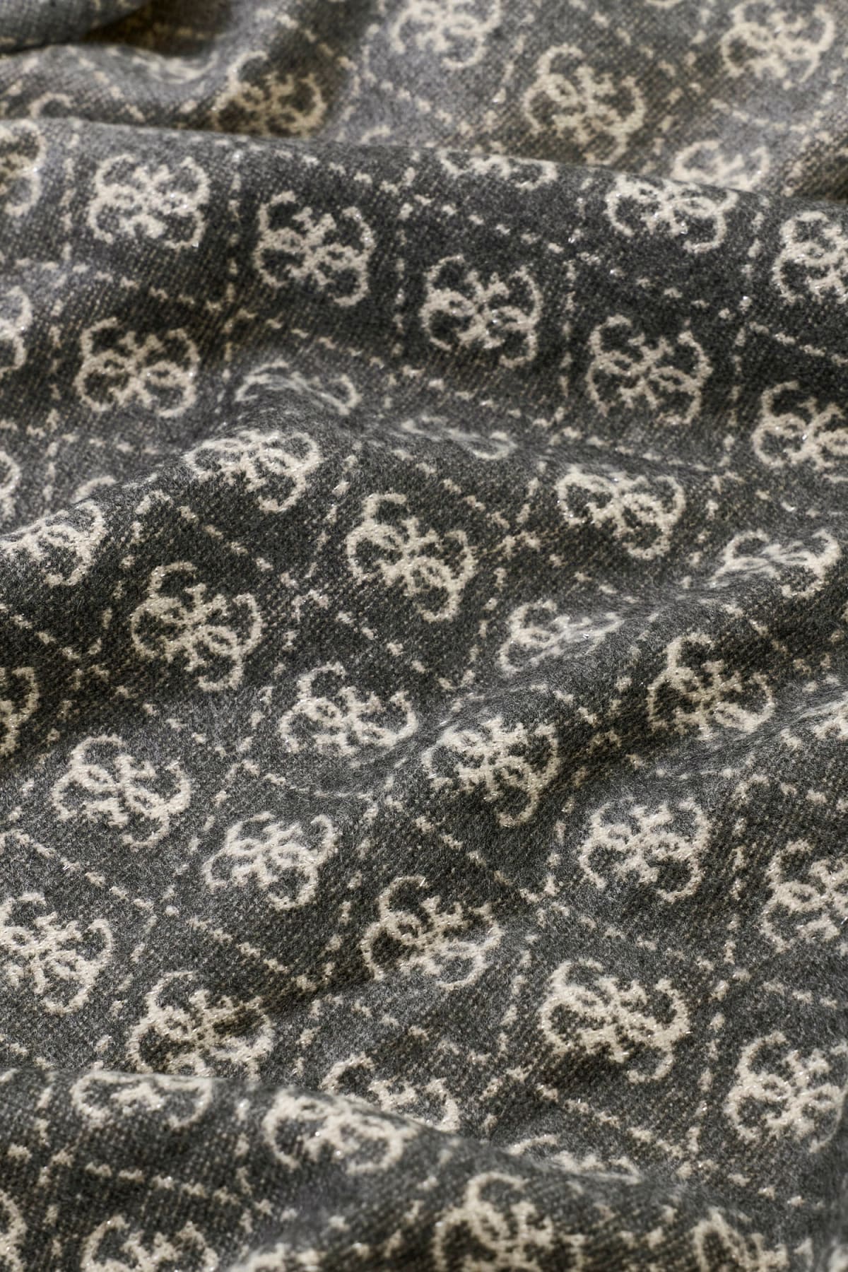 Guess Sciarpa Reversibile con Logo e Frange