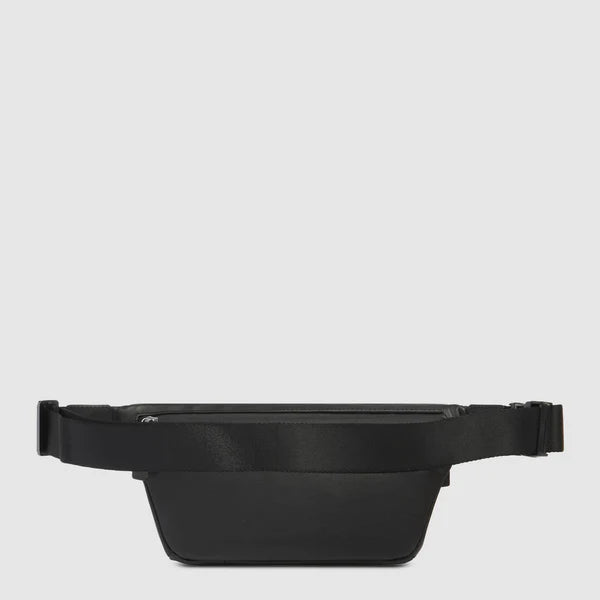 Marsupio Piquadro in pelle con comparto unico e design compatto NERO TU | Giò Fashion
