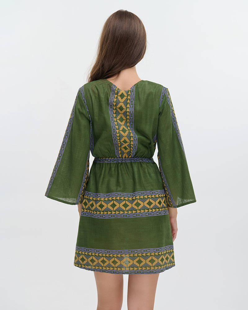 Ble Resort Collection Abito Corto a Maniche Lunghe con Dettagli Ricamati