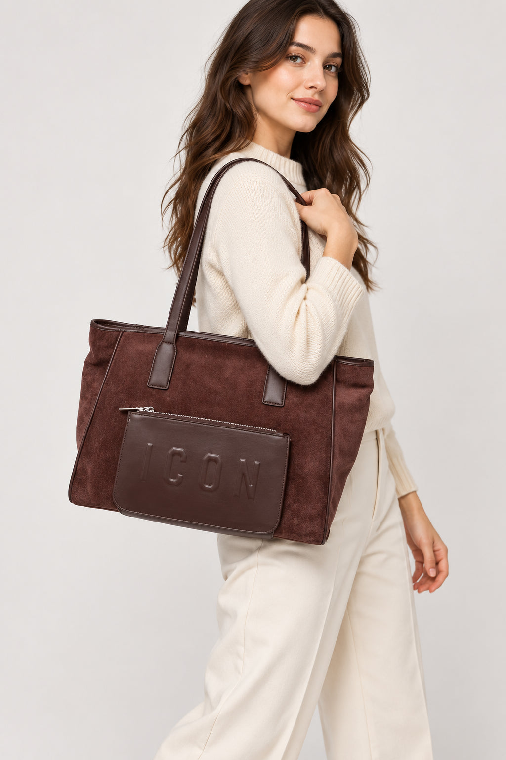 Borsa a spalla effetto scamosciato con tasca frontale zip
