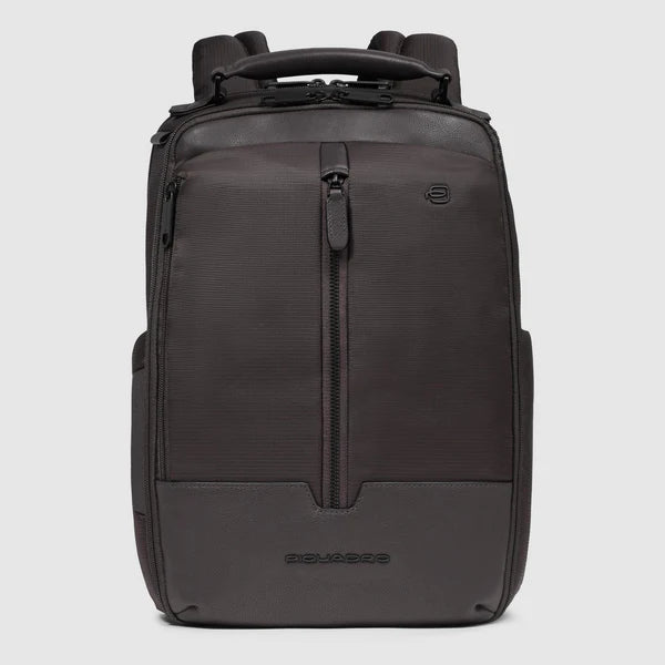 Zaino Piquadro in tessuto e pelle con scomparto per laptop e porta USB Marrone TU | Giò Fashion