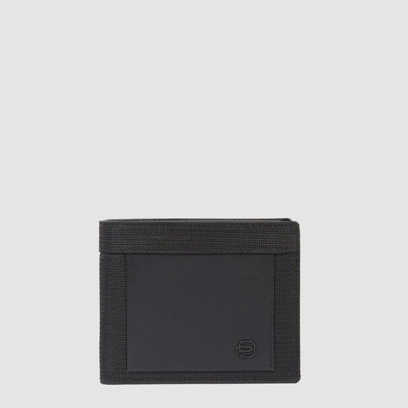 Portafoglio Piquadro in pelle con design moderno e scomparti multipli