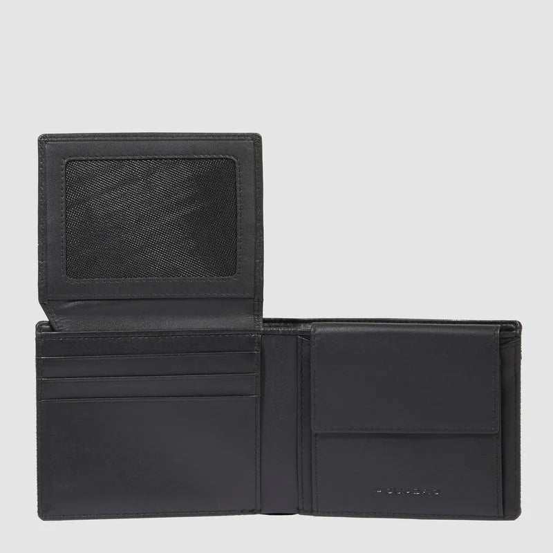 Portafoglio Piquadro in pelle con design moderno e scomparti multipli