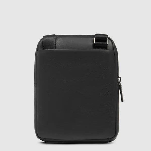 Borsello Uomo Piquadro in Pelle Porta iPad® con Tracolla – CA1816UB00