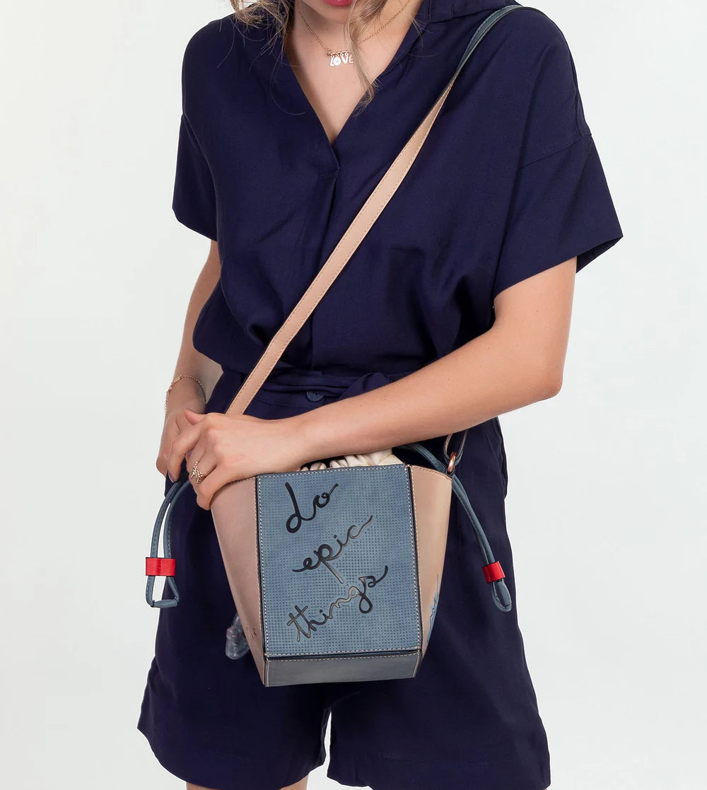 Borsa a tracolla Anekke Fun & Music a sacco con chiusura a cordino Beige TU | Giò Fashion