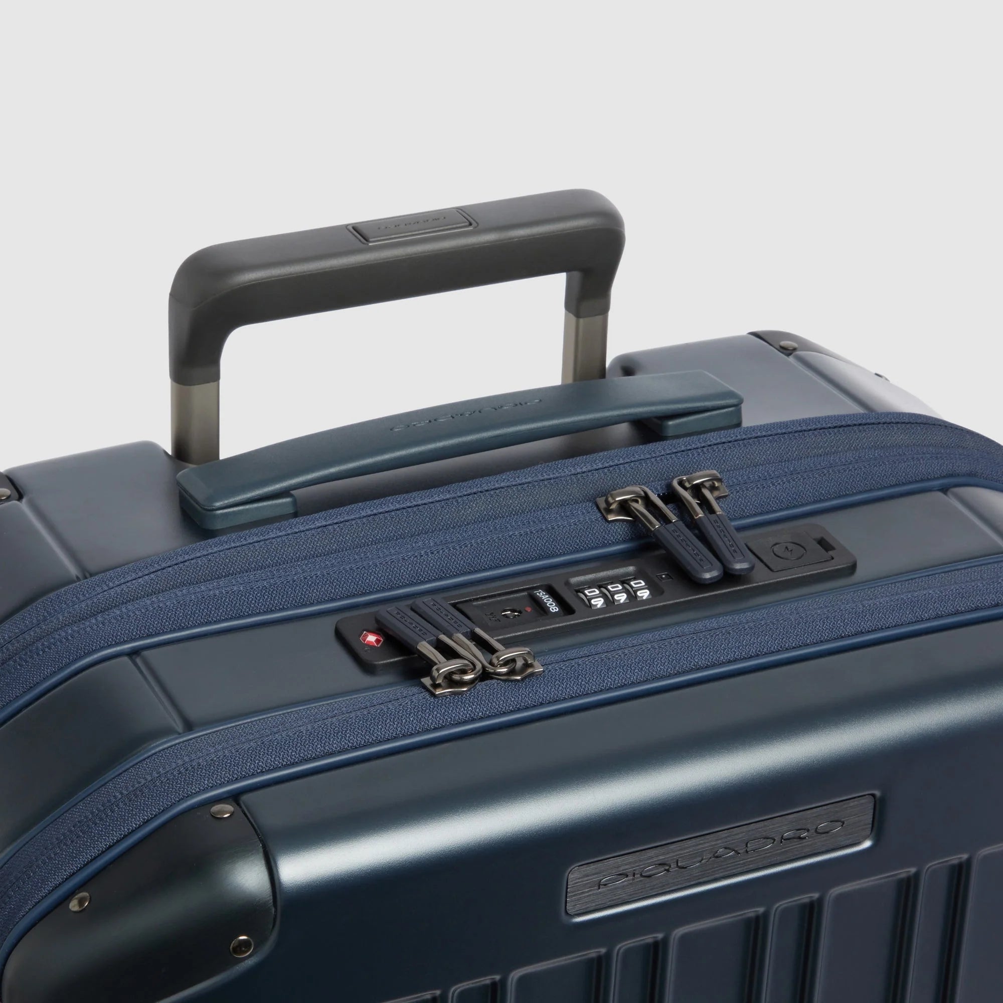 Piquadro Trolley Rigido da Cabina PQ-Light Blu Opaco Espandibile con 4 Ruote e Porta PC 17,3"
