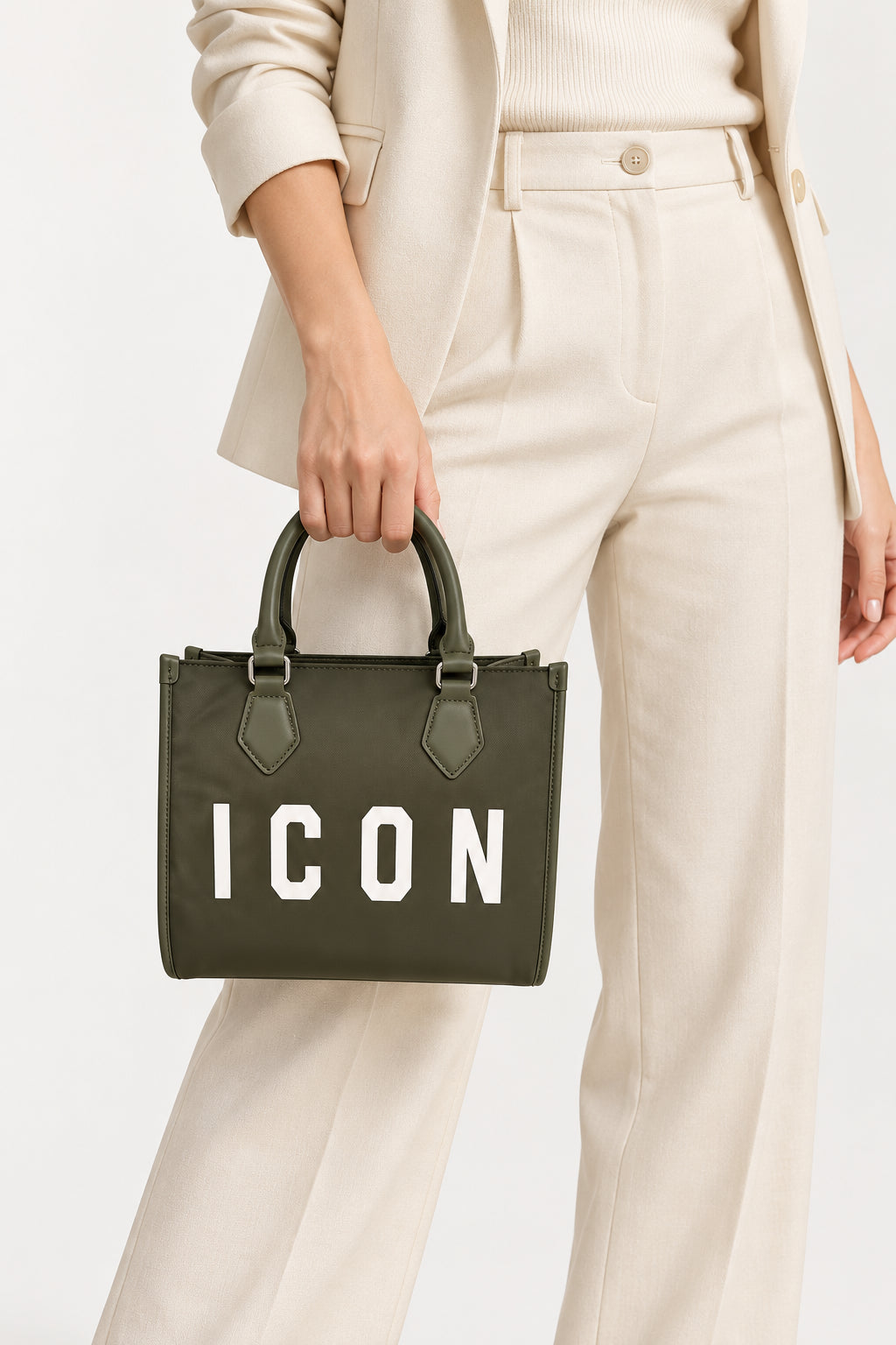 Borsa shopping piccola con maxi logo e manici corti