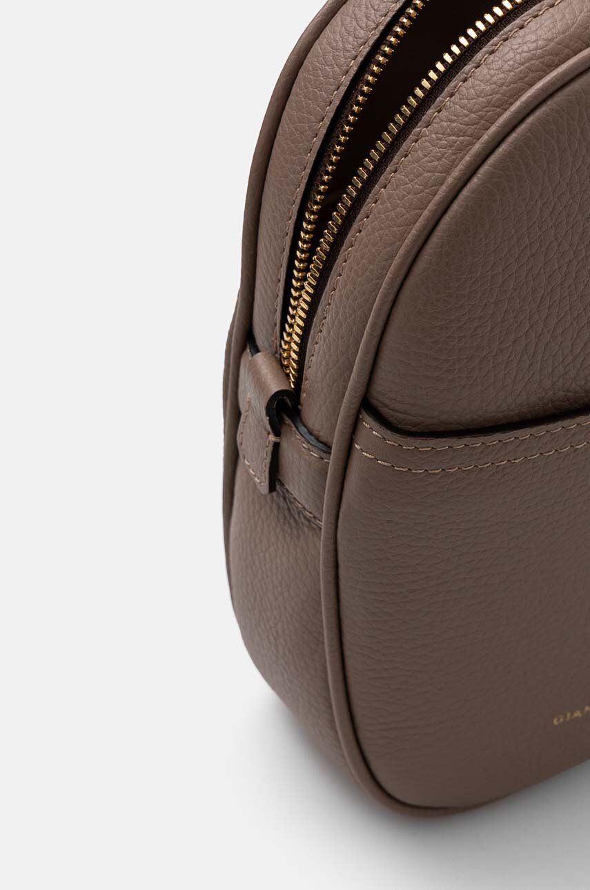 Marsupio Gianni Chiarini in pelle martellata con tracolla regolabile Marrone TU | Giò Fashion