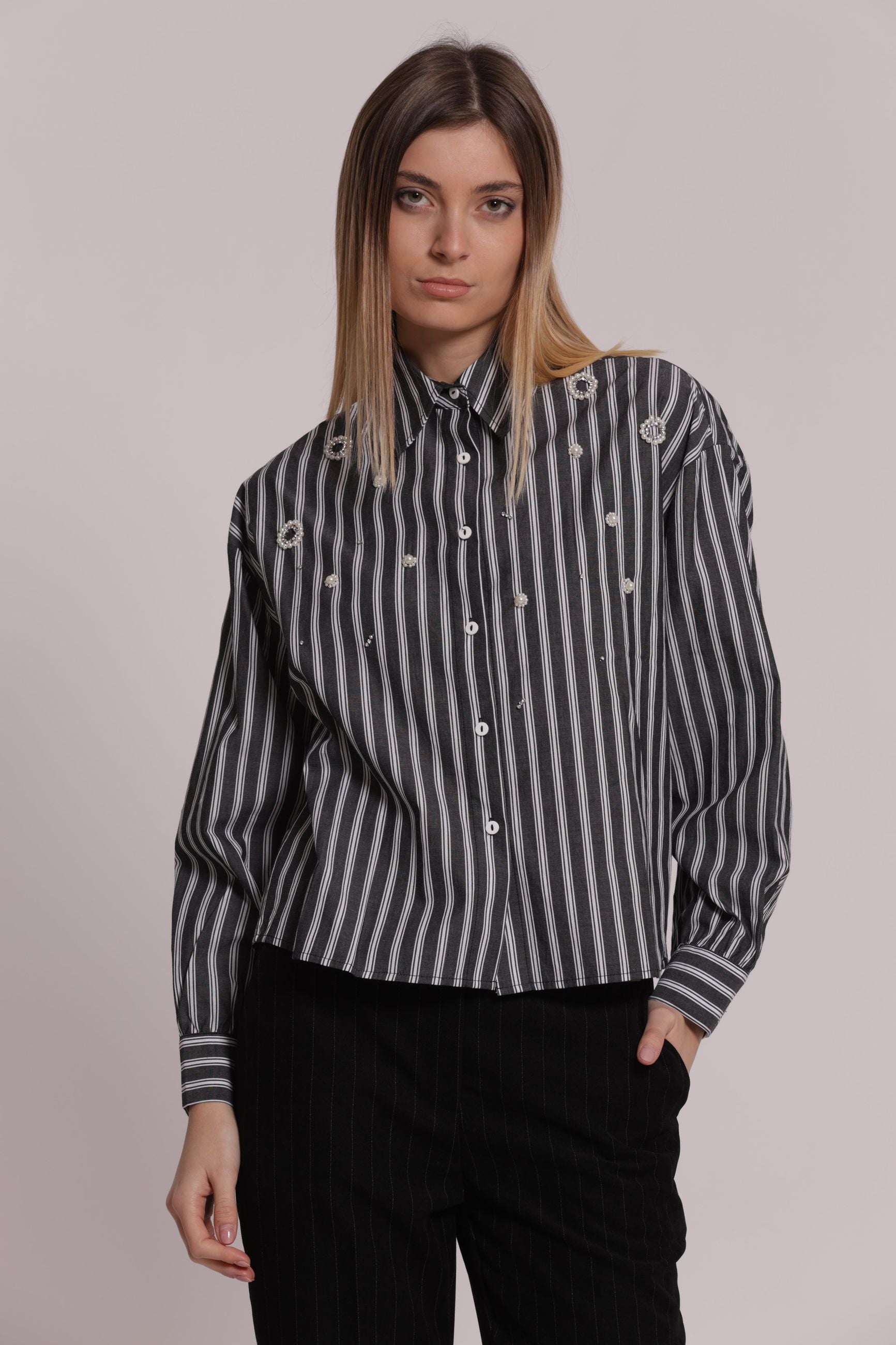 Camicia Donna Mimi Mua con Applicazioni Frontali