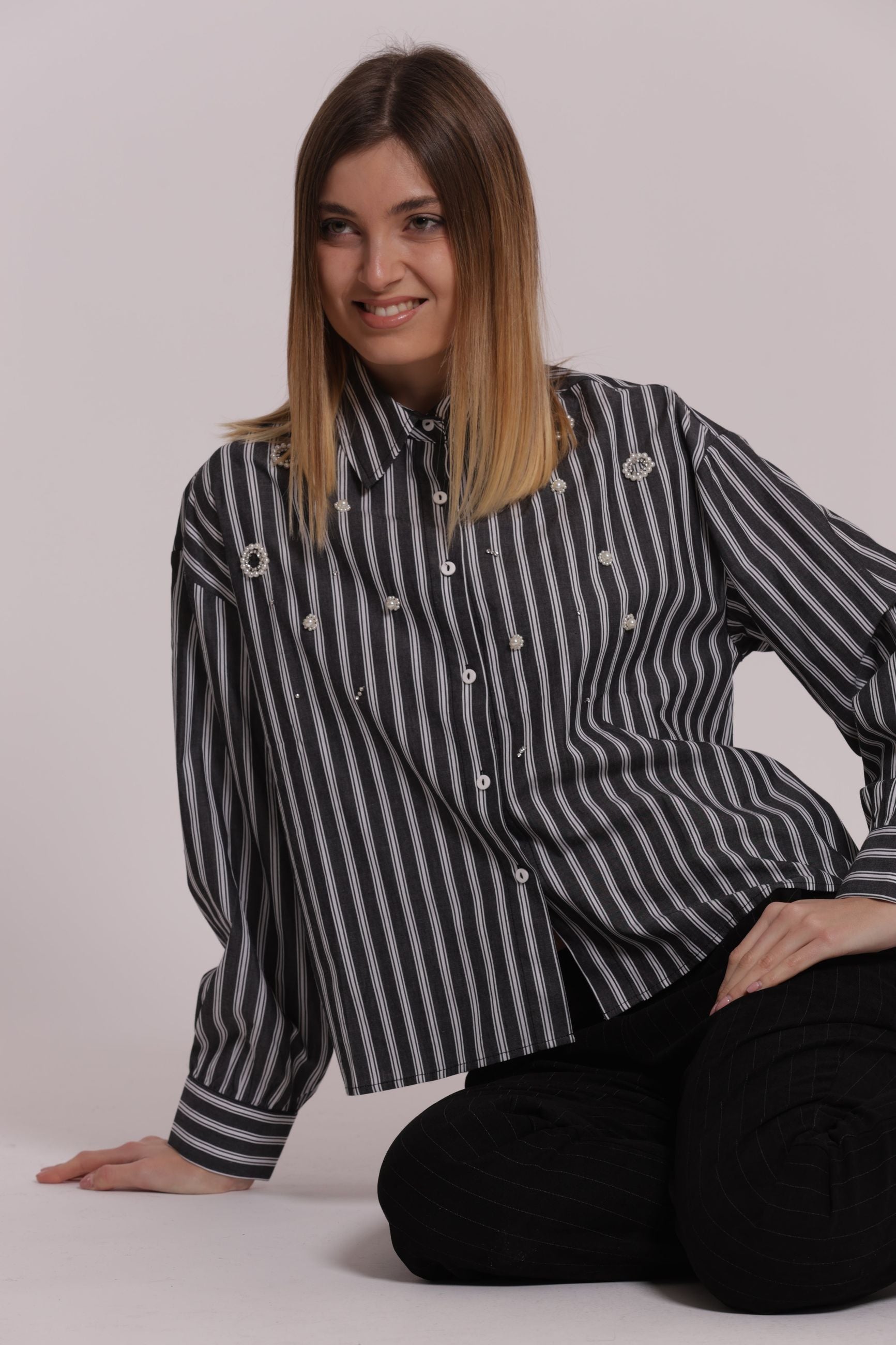 Camicia Donna Mimi Mua con Applicazioni Frontali