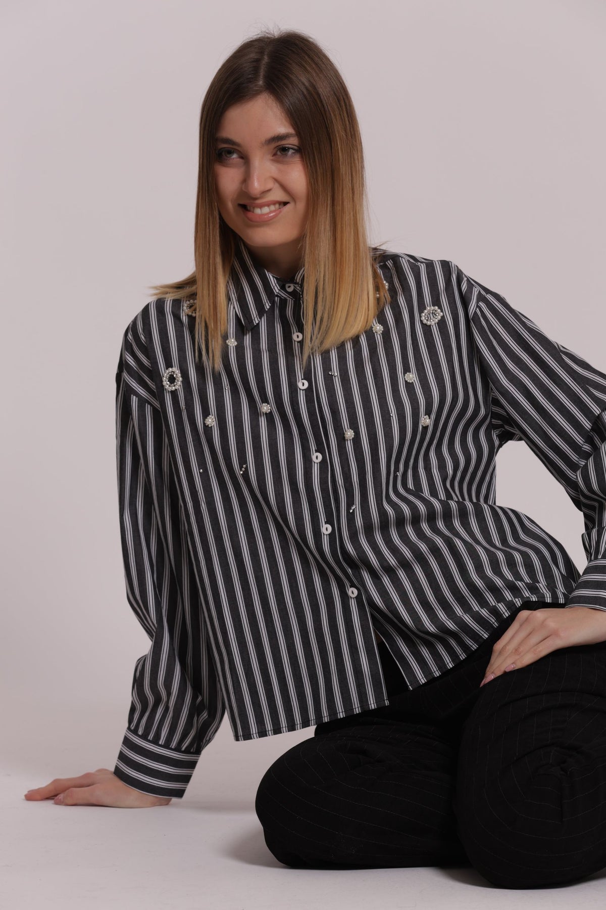 Camicia Donna Mimi Mua con Applicazioni Frontali