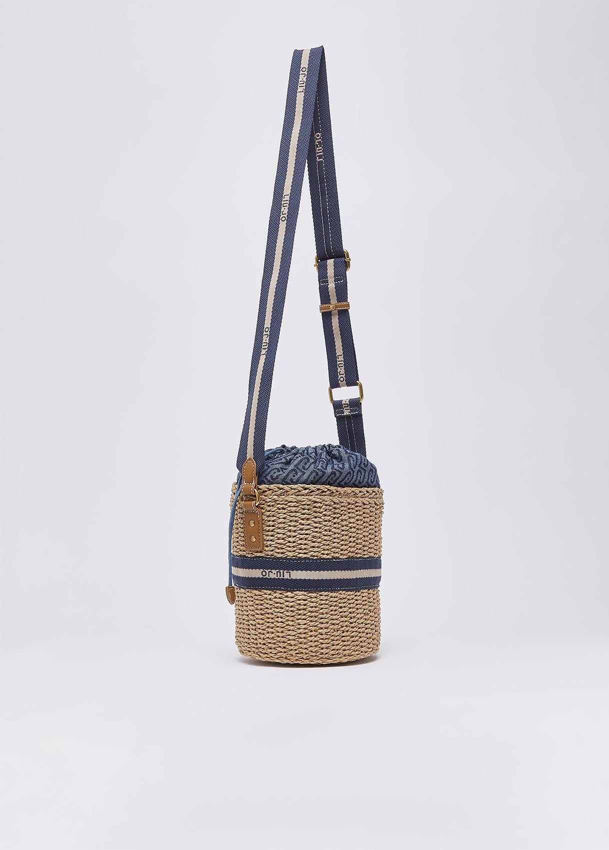 Borsa a tracolla Liu Jo effetto paglia con dettagli denim e logo Blu TU | Giò Fashion