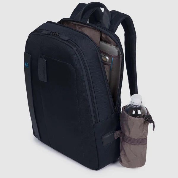 Piquadro zaino da uomo porta PC con struttura compatta e organizzazione interna