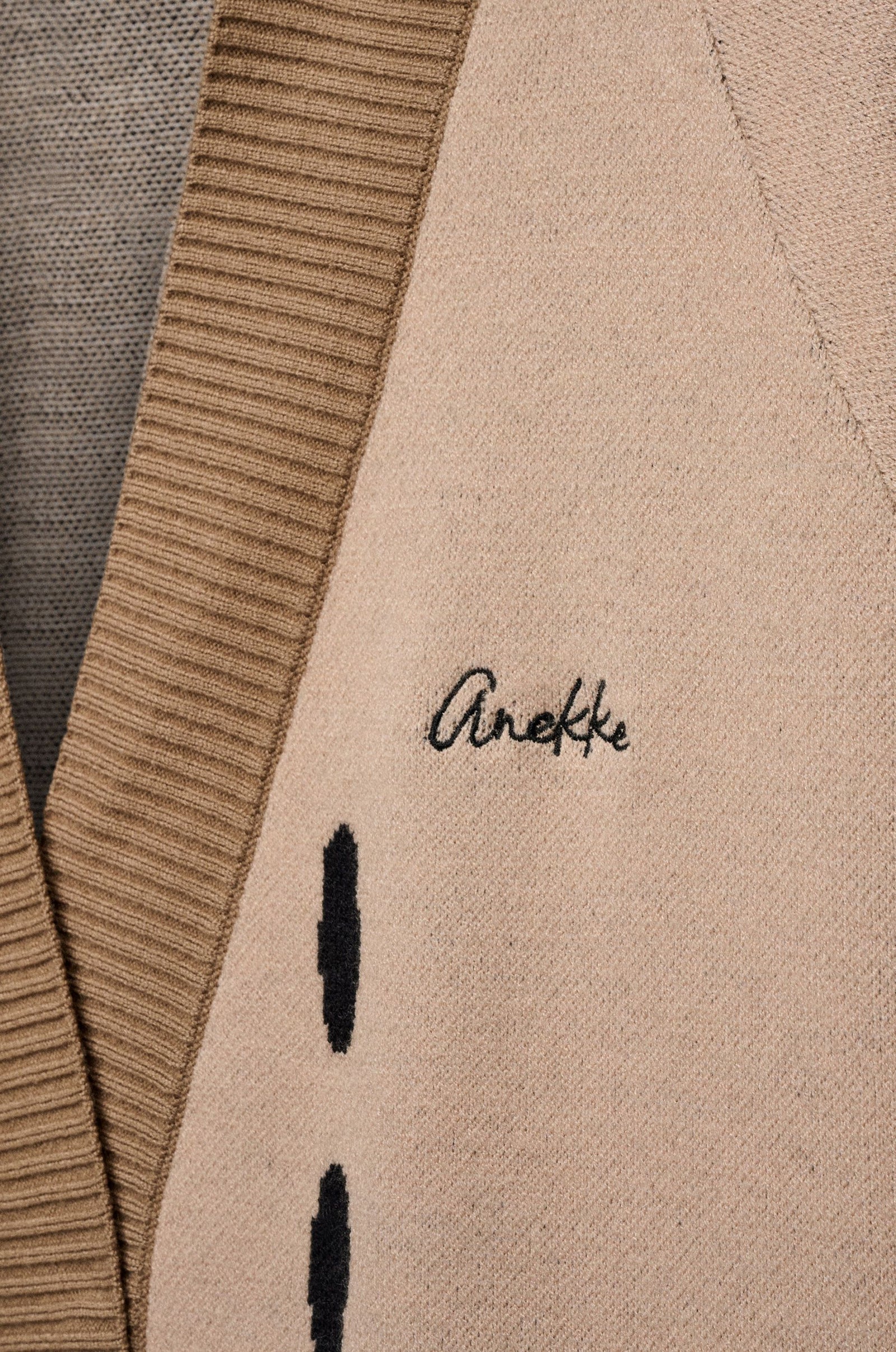 Poncho Donna Anekke con Cappuccio Morbido e Avvolgente