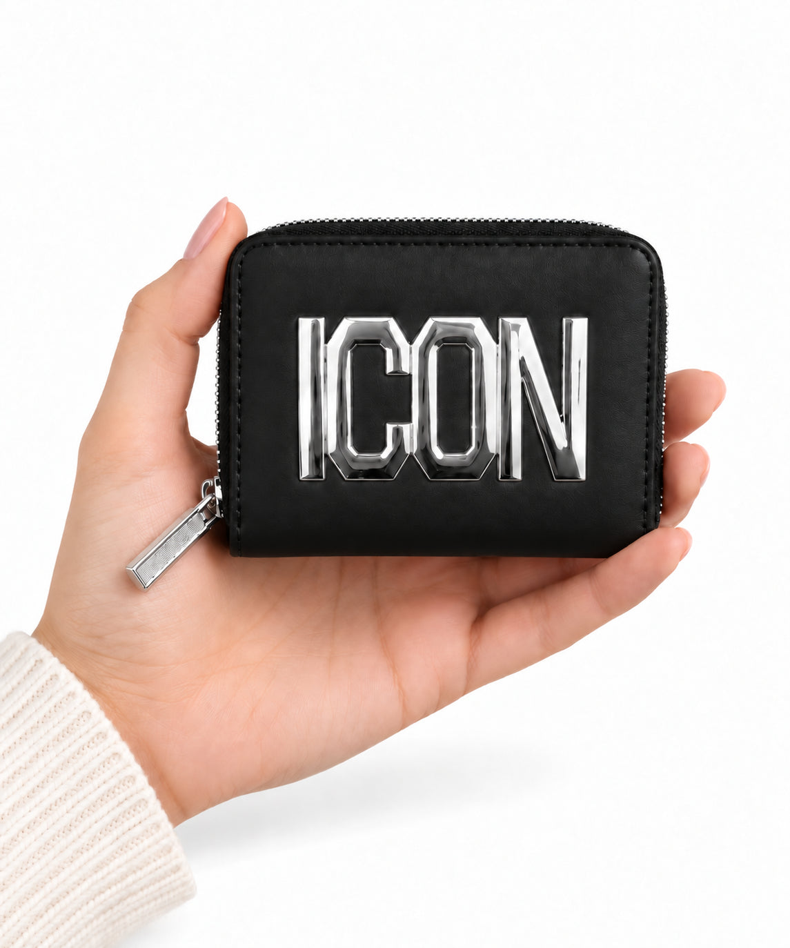 Portafoglio piccolo con maxi logo dorato e scomparto con zip