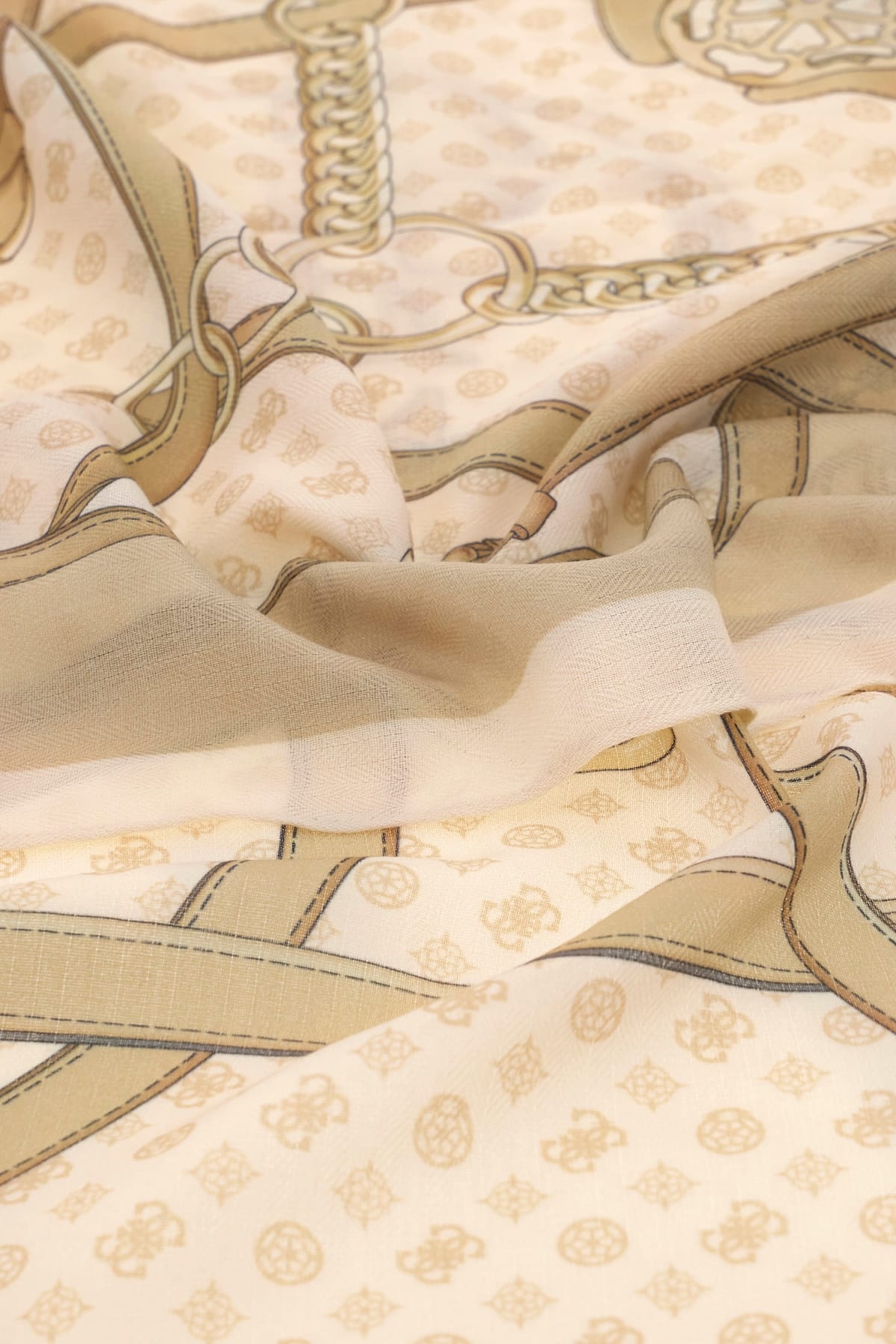 Guess Foulard Donna Quadrato Elegante