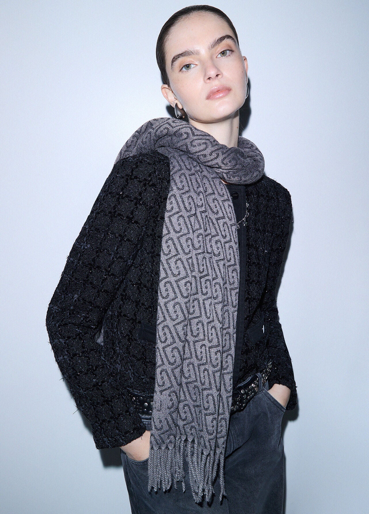 Liu Jo Stola Donna con Logo Monogram Jacquard e Frange