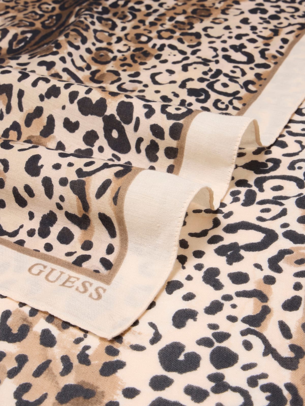 Foulard Guess donna stampa animalier con logo e bordo elegante Beige TU | Giò Fashion