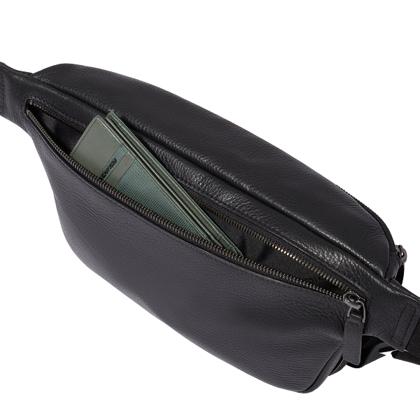 Marsupio Piquadro in pelle con tasca frontale e design compatto NERO TU | Giò Fashion