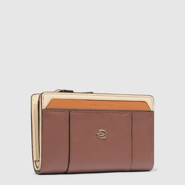 Portafoglio compatto Piquadro in pelle con scomparti organizzati