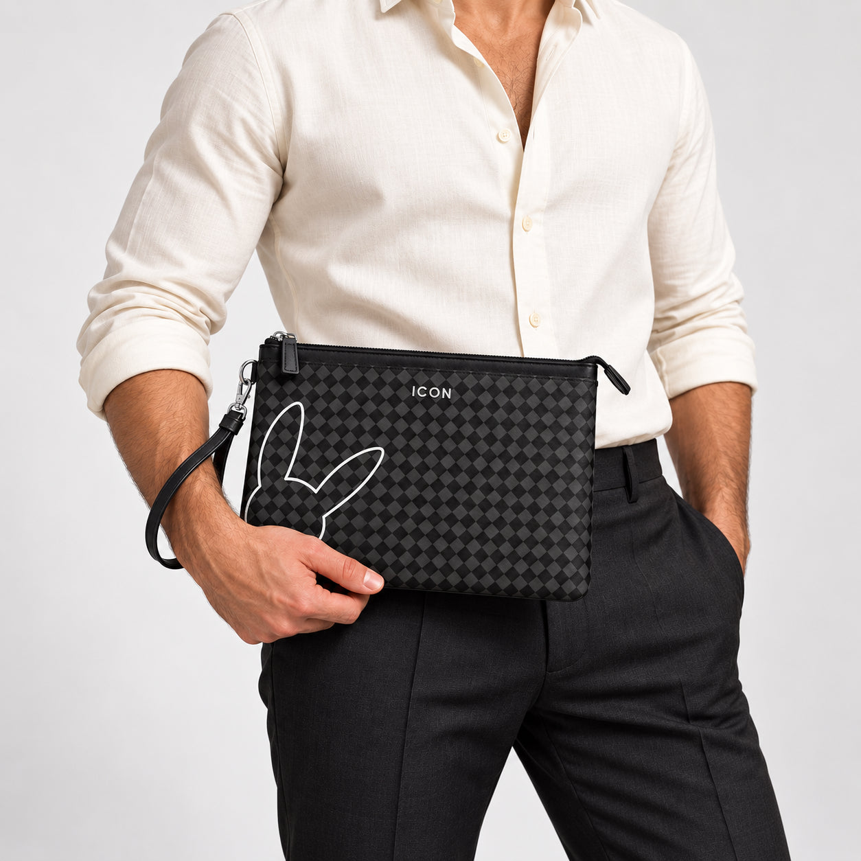 Pochette uomo con motivo geometrico e laccetto da polso